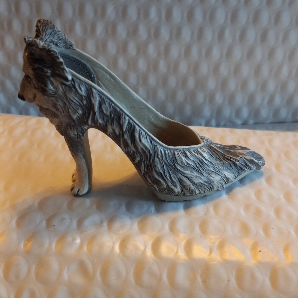 Just The Right Shoe  By Raine Lone Wolf Mini Figurine 25122